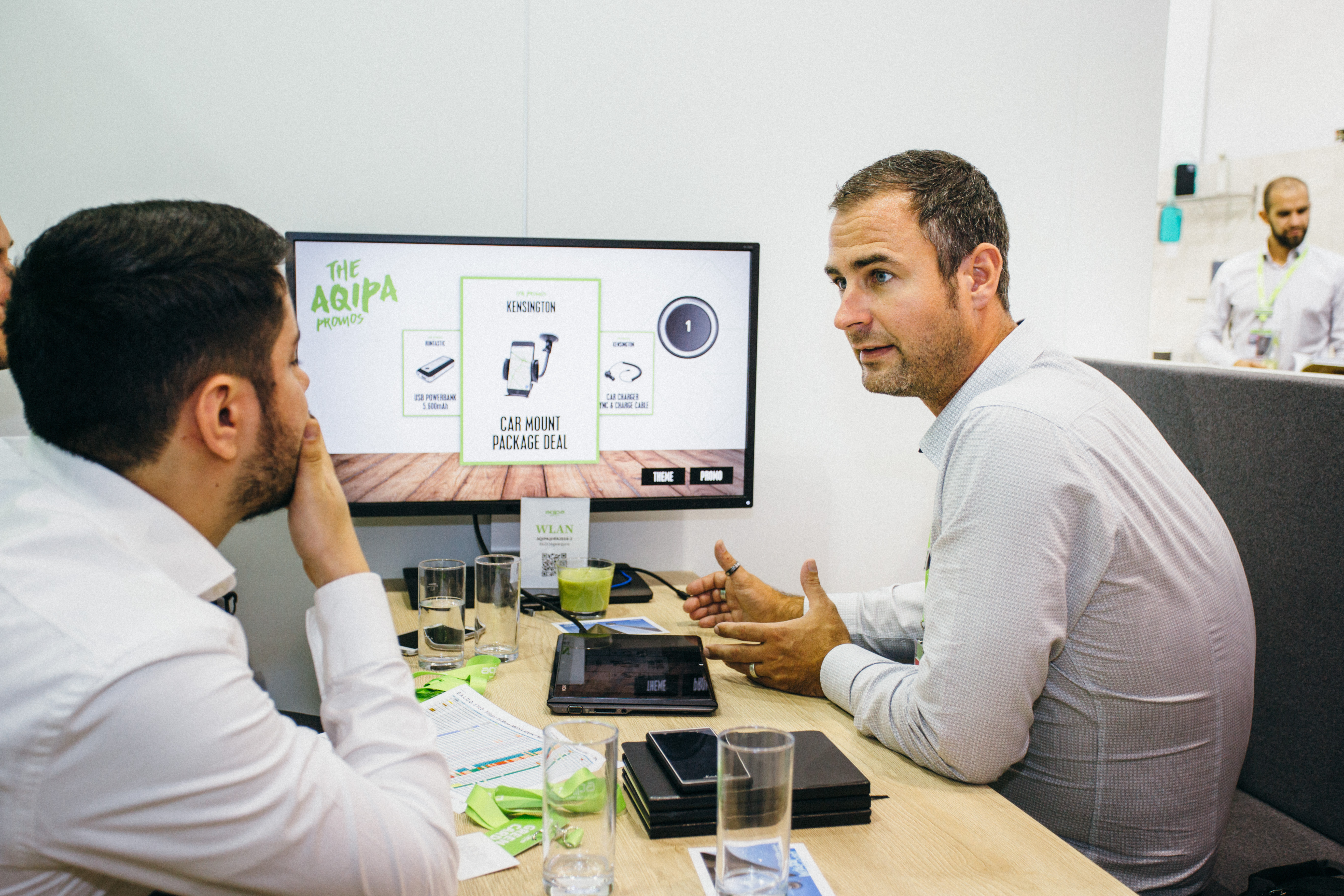 Stärken Sie Ihre innovative Position am Markt und grenzen Sie sich gegenüber dem Mitbewerb ab, indem Sie Ihren Kund*innen beeindruckende Apps auf Touch-Displays erstellen – mit p&p MultiTouch&reg;.